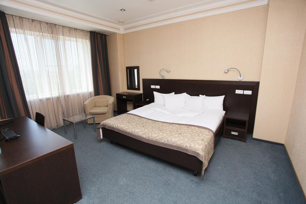 Premier Hotel Krasznodar Kültér fotó